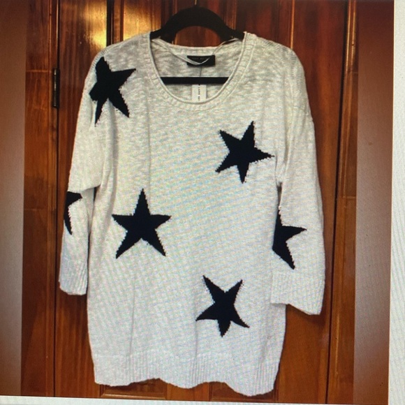 Lane Bryant⭐️Distressed White & BlueStars⭐️ ClassicPullOver SweaterNWT Size22/24 - Picture 8 of 10